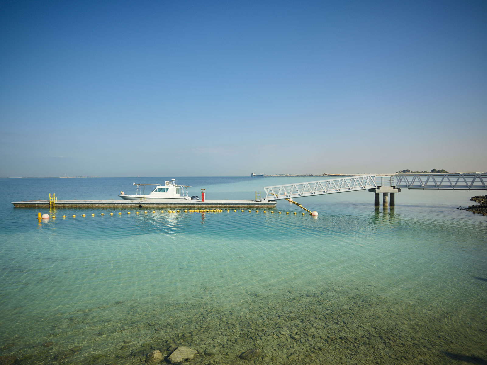 تصريح بالرسو أو إلقاء المخطاف بموقع غير معين لذلك